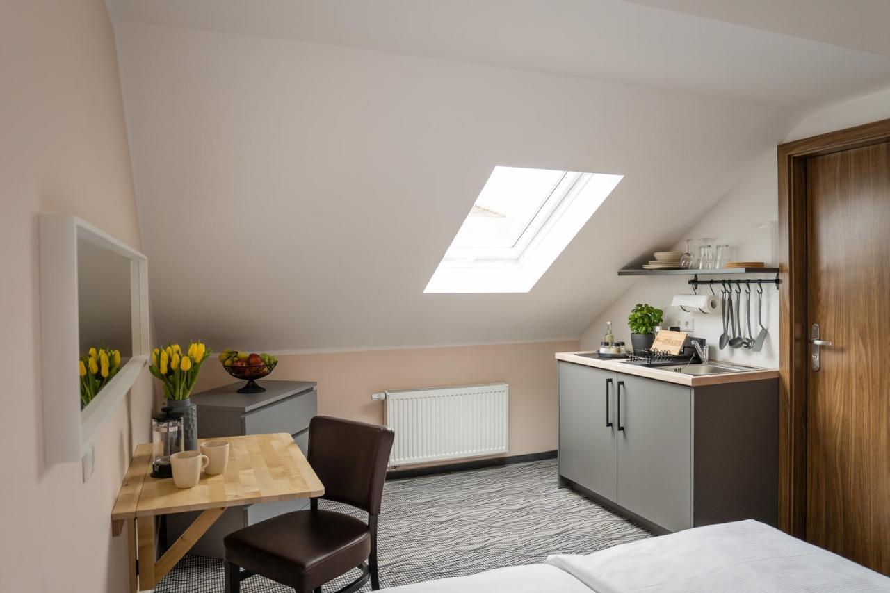 Point Hotel Apartments And Rooms Dresda Esterno foto