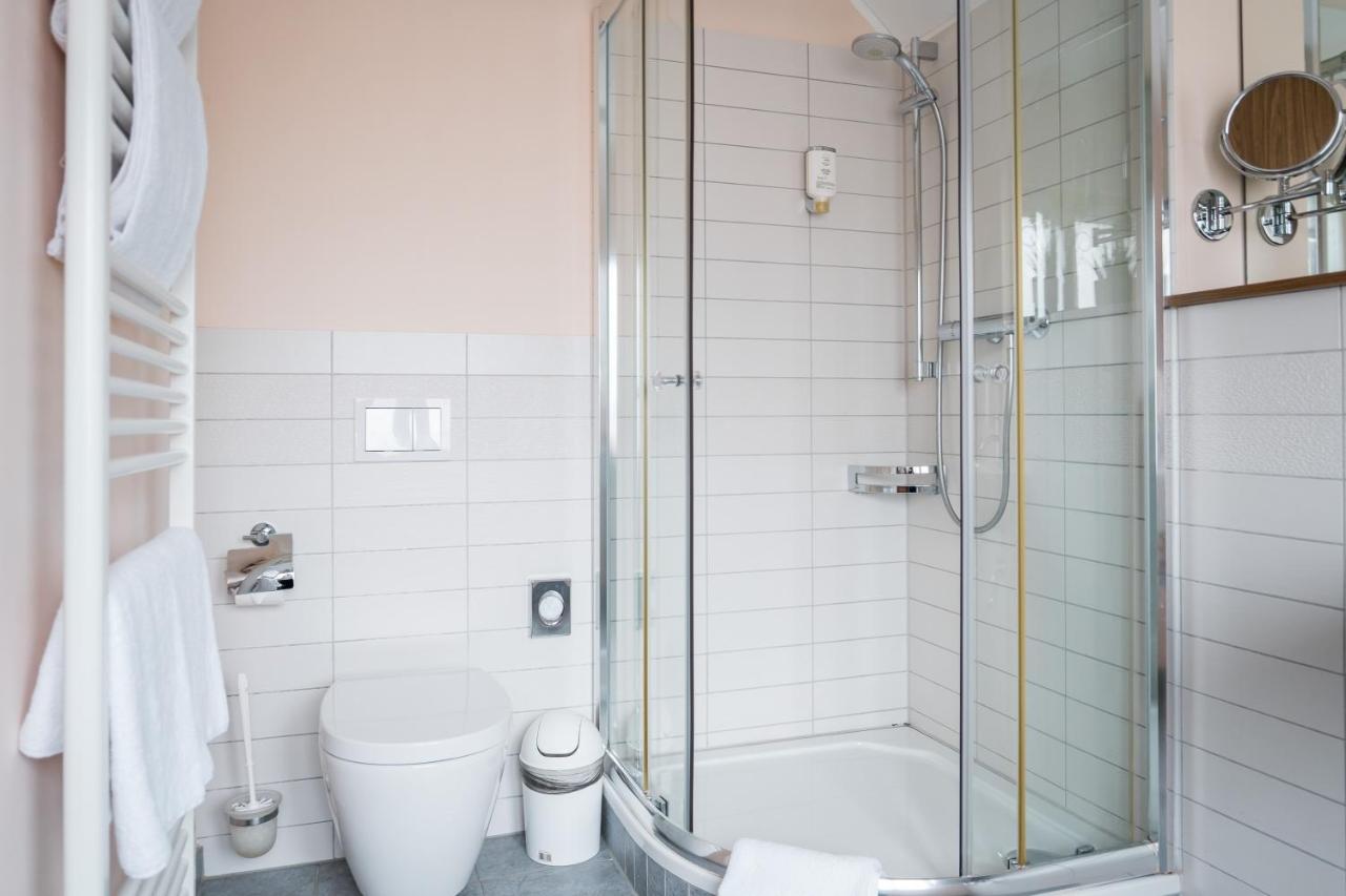 Point Hotel Apartments And Rooms Dresda Esterno foto