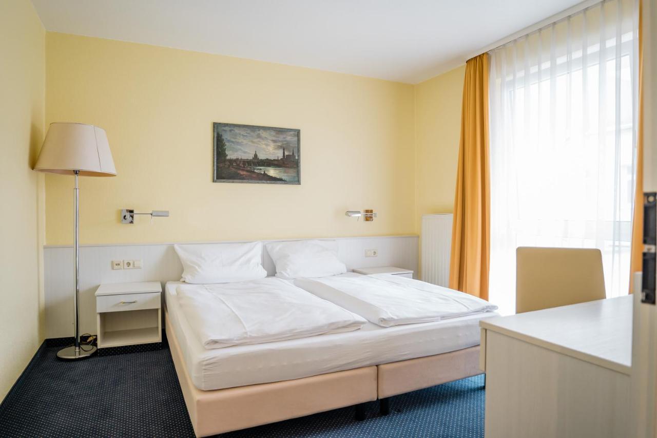 Point Hotel Apartments And Rooms Dresda Esterno foto
