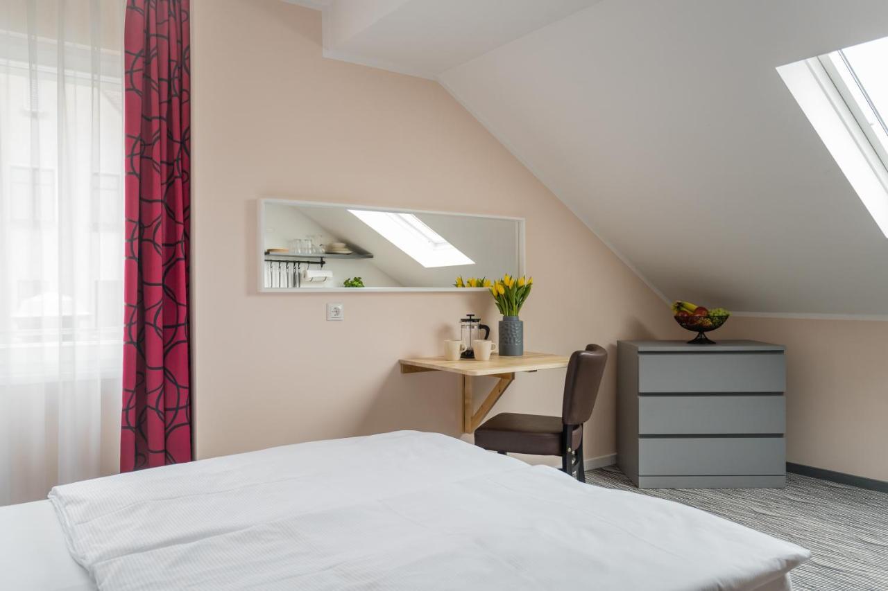 Point Hotel Apartments And Rooms Dresda Esterno foto