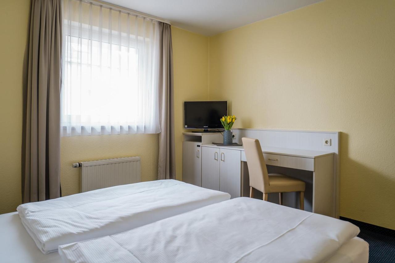 Point Hotel Apartments And Rooms Dresda Esterno foto